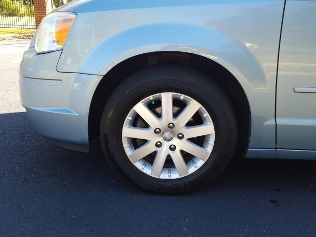 2008 Chrysler Town & Country Touring