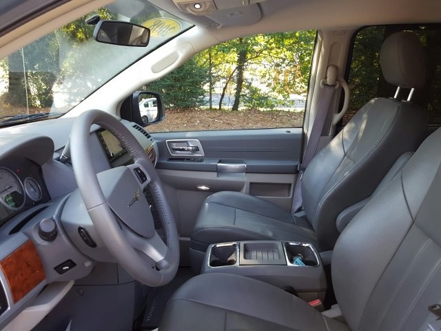 2008 Chrysler Town & Country Touring
