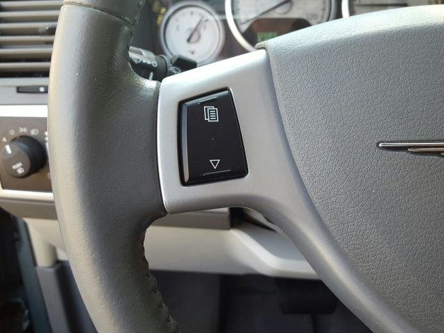 2008 Chrysler Town & Country Touring
