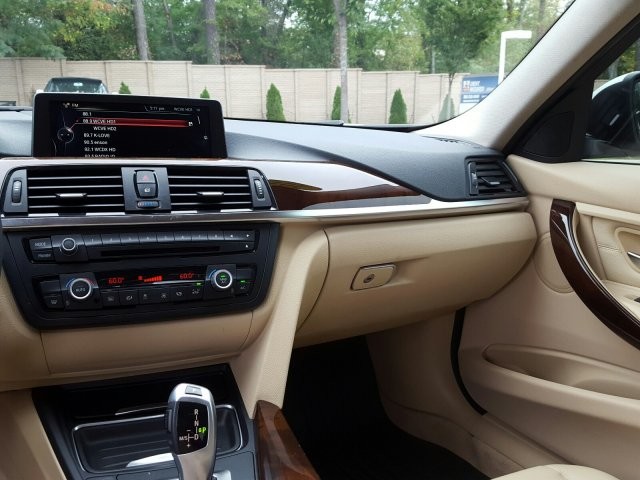 2014 BMW 3 Series 320i