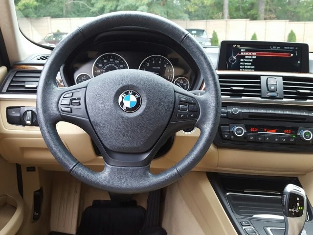 2014 BMW 3 Series 320i