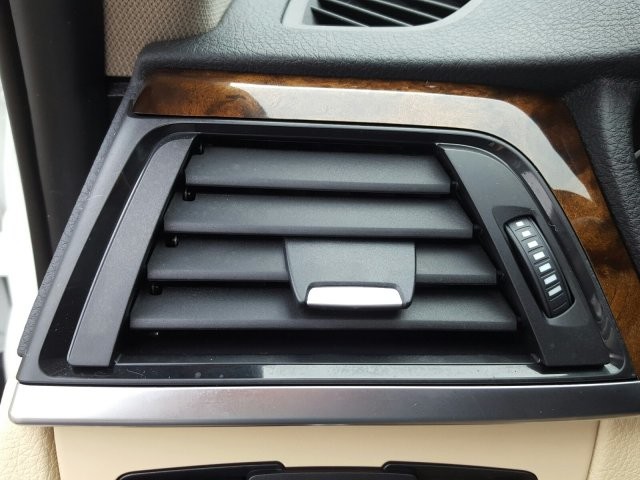 2014 BMW 3 Series 320i