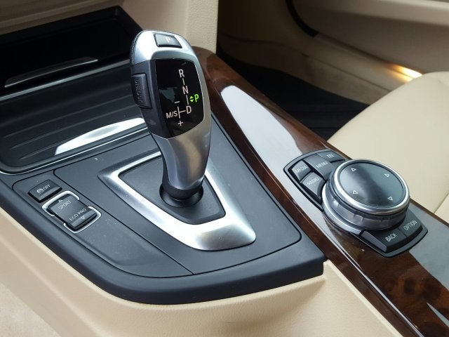 2014 BMW 3 Series 320i