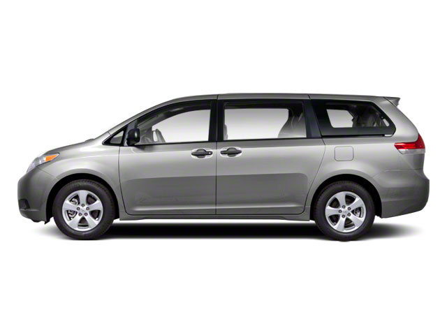 2013 Toyota Sienna XLE V6 8 Passenger