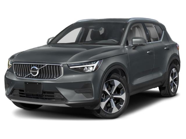 2024 Volvo XC40 B5 Core Dark Theme
