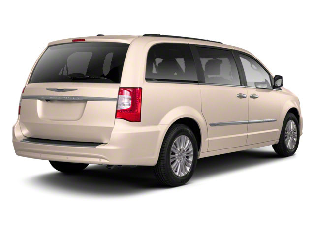 2013 Chrysler Town and Country Touring