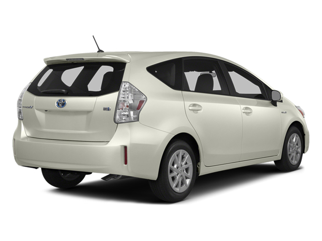2014 Toyota Prius v Five