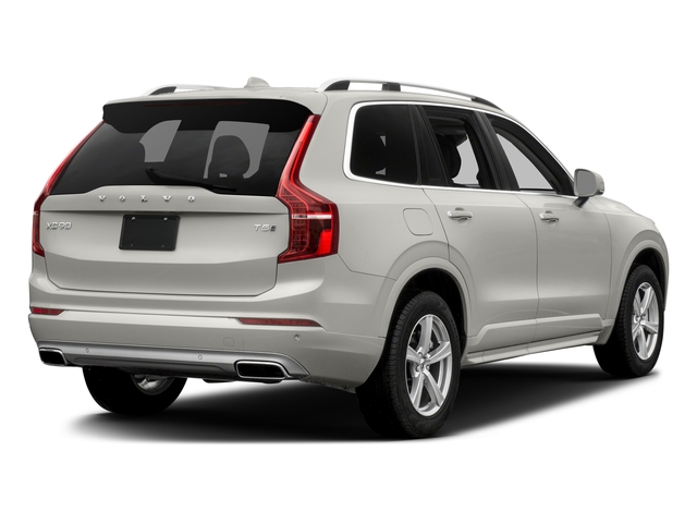 2017 Volvo XC90 T6 Momentum
