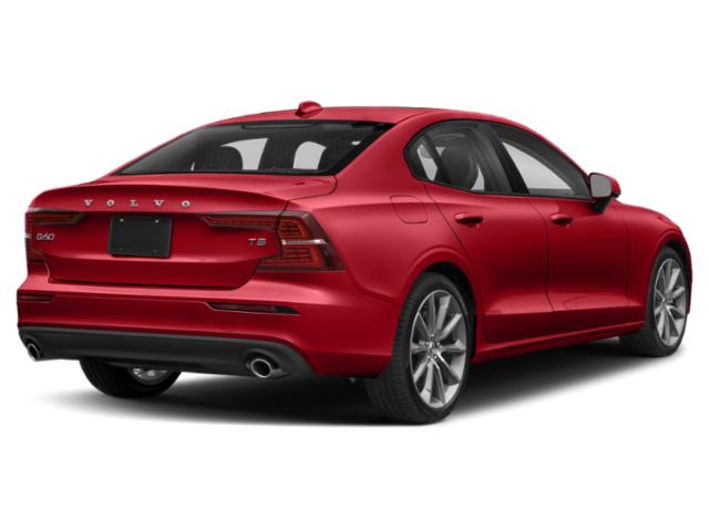 2022 Volvo S60 B5 Momentum