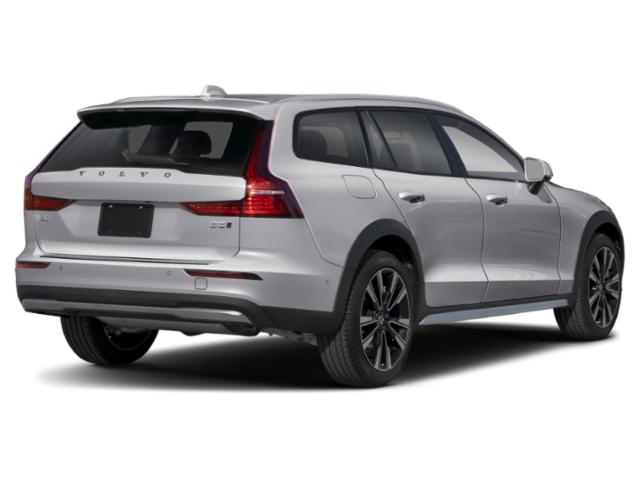2026 Volvo V60 Cross Country Plus, B5 AWD Gas (mild hybrid)