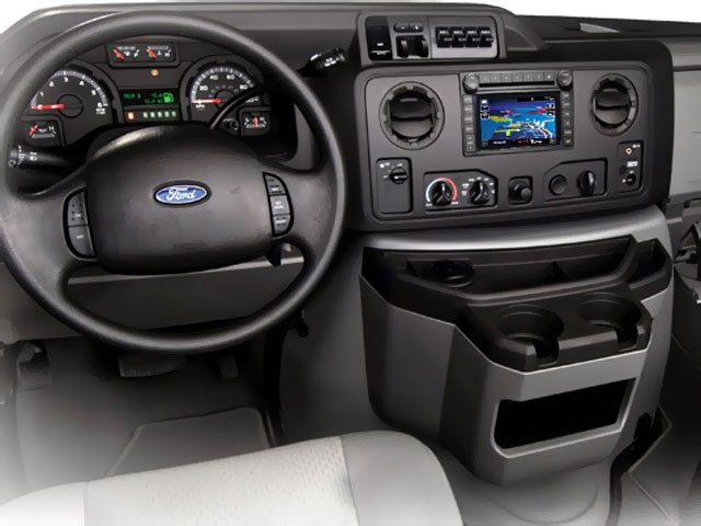 2009 Ford E-350 Super Duty Commercial