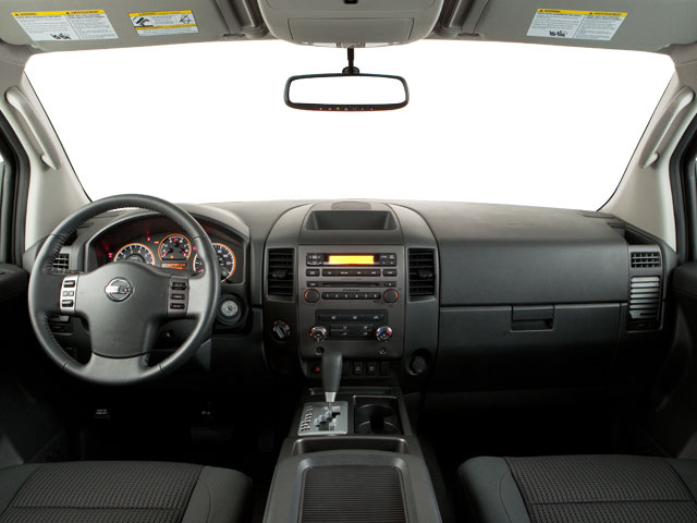 2013 Nissan Titan SV