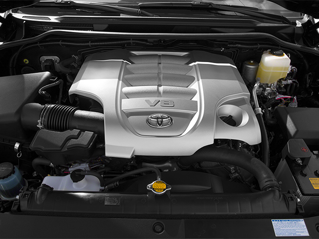 2013 Toyota Land Cruiser V8