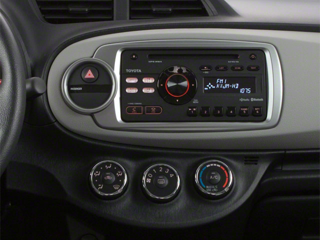2013 Toyota Yaris SE