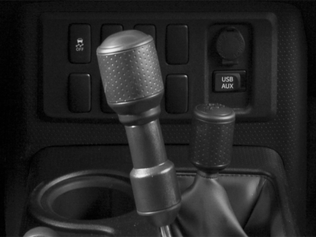 2014 Toyota FJ Cruiser 4WD 4DR AUTO (NAT