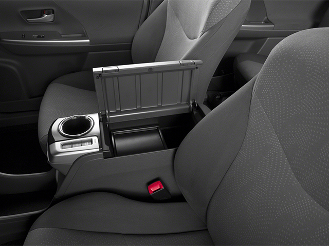 2014 Toyota Prius v Three