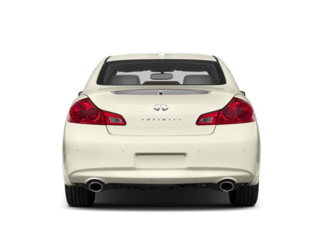 2015 INFINITI Q40 Standard