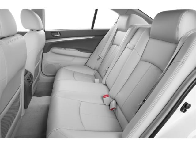 2015 INFINITI Q40 Standard