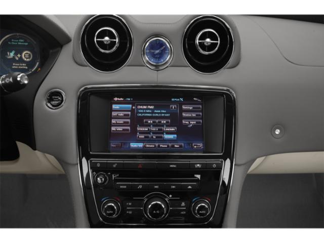 2015 Jaguar XJ Standard