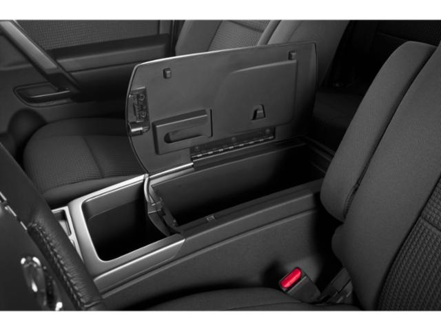 2015 Nissan Titan SV