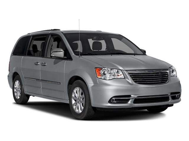 2016 Chrysler Town & Country Limited Platinum