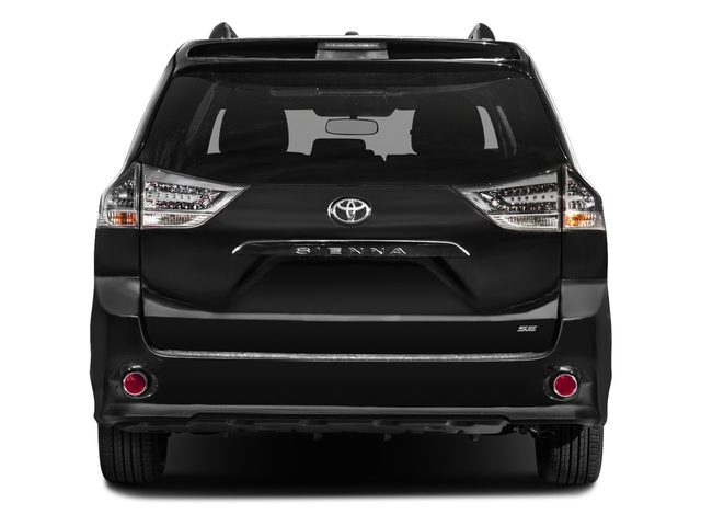 2017 Toyota Sienna SE 8 Passenger
