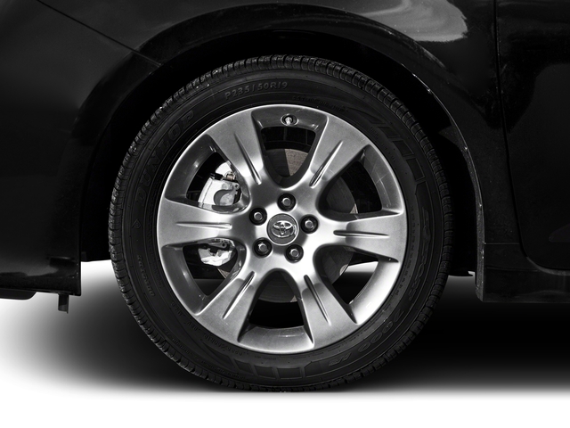 2017 Toyota Sienna SE 8 Passenger