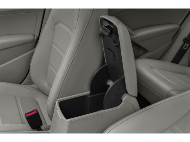 2019 Volkswagen Passat 2.0T SE R-Line