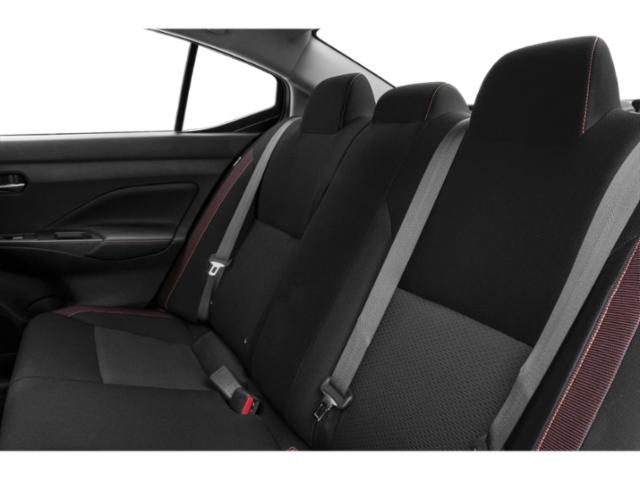 2022 Nissan Versa SR