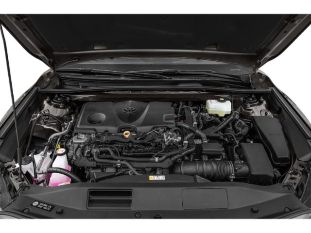 2022 Toyota Camry SE Hybrid