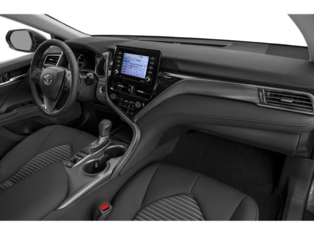 2022 Toyota Camry SE Hybrid