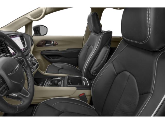 Used 2024 Chrysler Pacifica For Sale in Olive Branch, MS