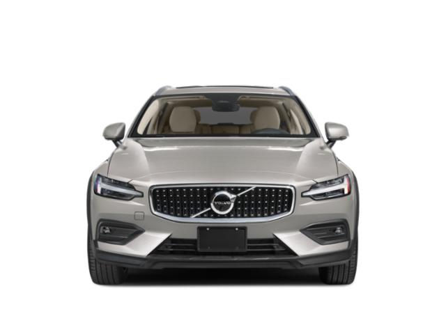 2024 Volvo V60 Cross Country B5 Ultimate