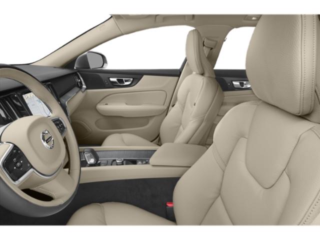 2024 Volvo V60 Cross Country B5 Ultimate
