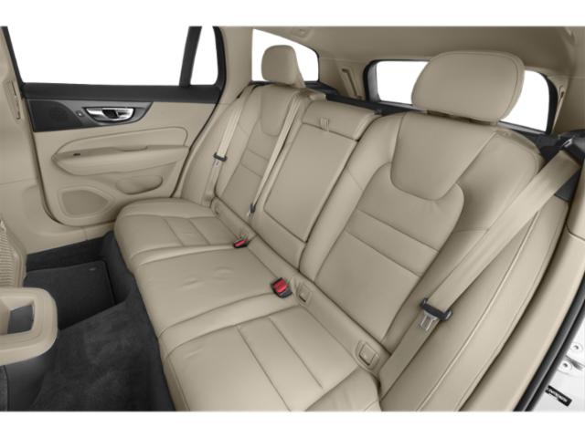2024 Volvo V60 Cross Country B5 Ultimate