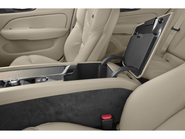 2024 Volvo V60 Cross Country B5 Ultimate