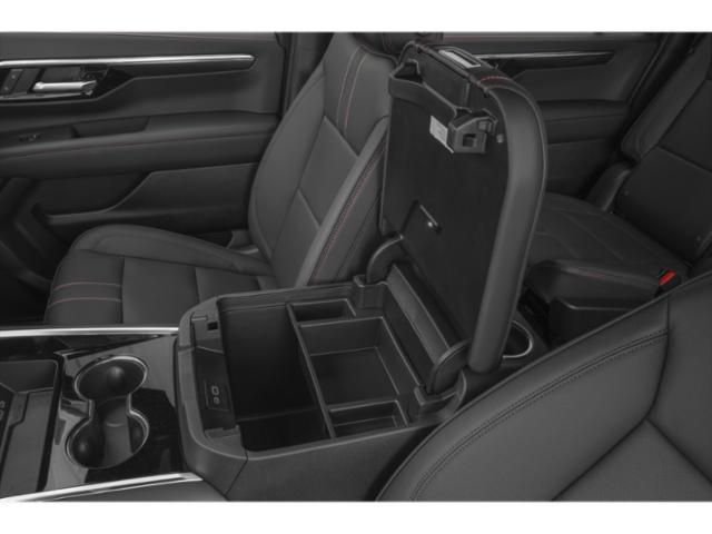 2025 Chevrolet Suburban 4WD RST