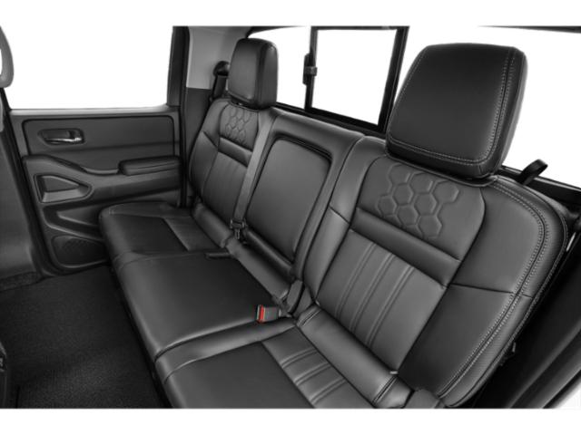 2025 Nissan Frontier Crew Cab SL 4x4
