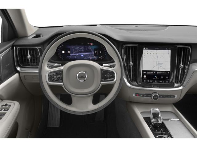 2025 Volvo V60 Cross Country B5 Ultra