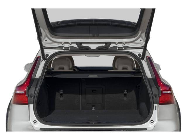 2025 Volvo V60 Cross Country B5 Ultra