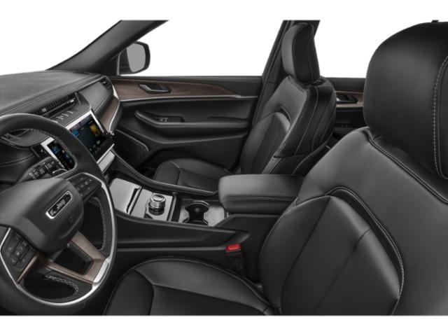 New 2026 Diamond Black Crystal Pearl-Coat Exterior Paint Jeep  image 8