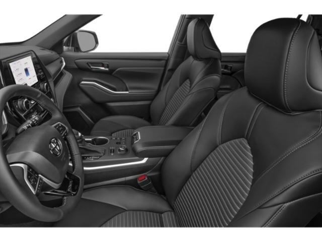 2026 Toyota Highlander XSE [8]