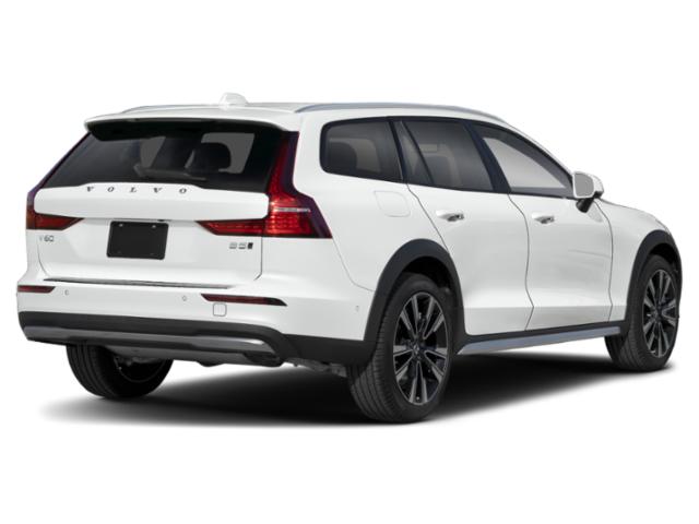 2026 Volvo V60 Cross Country Ultra, B5 AWD Gas (mild hybrid)