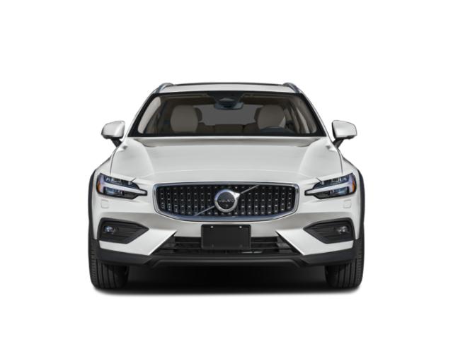 2026 Volvo V60 Cross Country Ultra, B5 AWD Gas (mild hybrid)