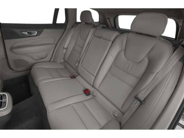 2026 Volvo V60 Cross Country Ultra, B5 AWD Gas (mild hybrid)