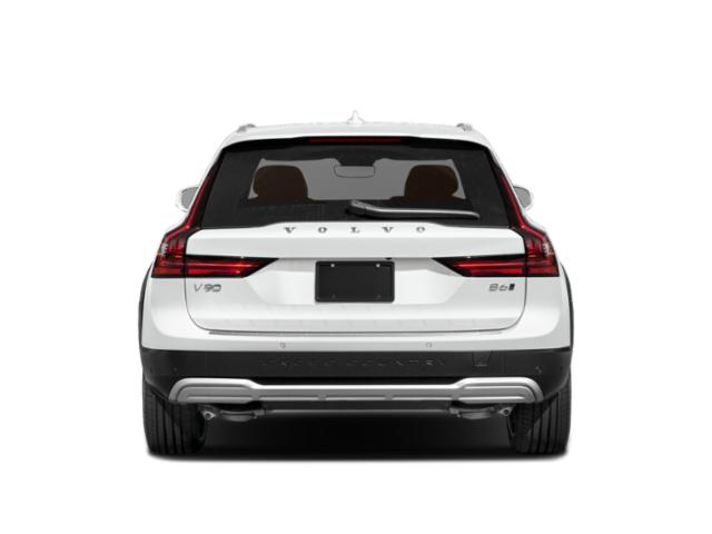 2026 Volvo V90 Cross Country Ultra, B6 AWD Gas (mild hybrid)