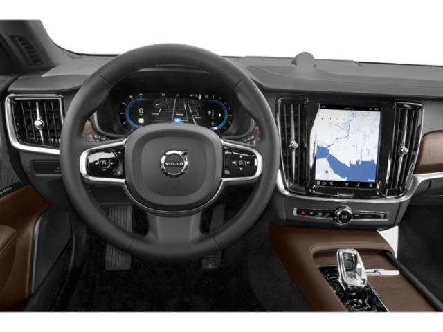 2026 Volvo V90 Cross Country Ultra, B6 AWD Gas (mild hybrid)