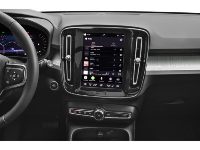 2026 Volvo XC40 Plus, B5 AWD Gas mild hybrid, Dark