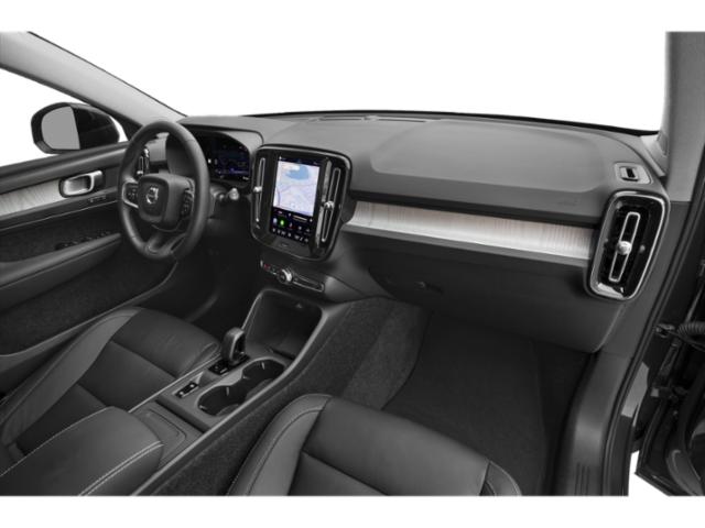 2026 Volvo XC40 Plus, B5 AWD Gas mild hybrid, Dark