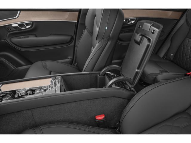2027 Volvo XC90 Plus